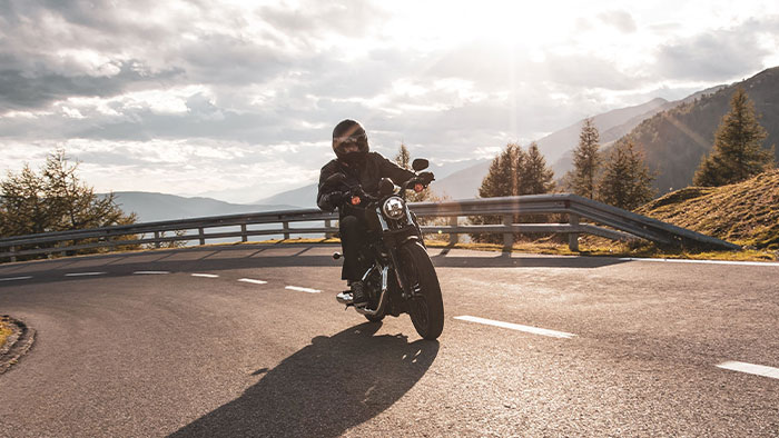 Risks for motorcyclists in fall